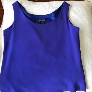 Ladies sleeveless silk top